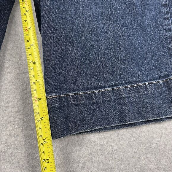 Levi’s 515 Shorts Womens 14 Blue Denim Mid Rise Classic Fit Casual Summer Staple - Picture 11 of 14